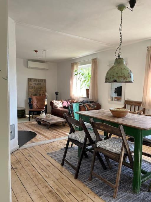 The Old Soap House - Stylish And Close To Beach Vang  Buitenkant foto